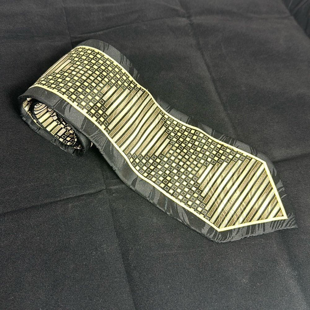 Valerio Garati Hand Made Pure Silk Men’s Neck Tie
